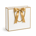 Sacchetto regalo 30 x 12 x 30 cm in carta bianca e oro con manici in corda - stile elegante