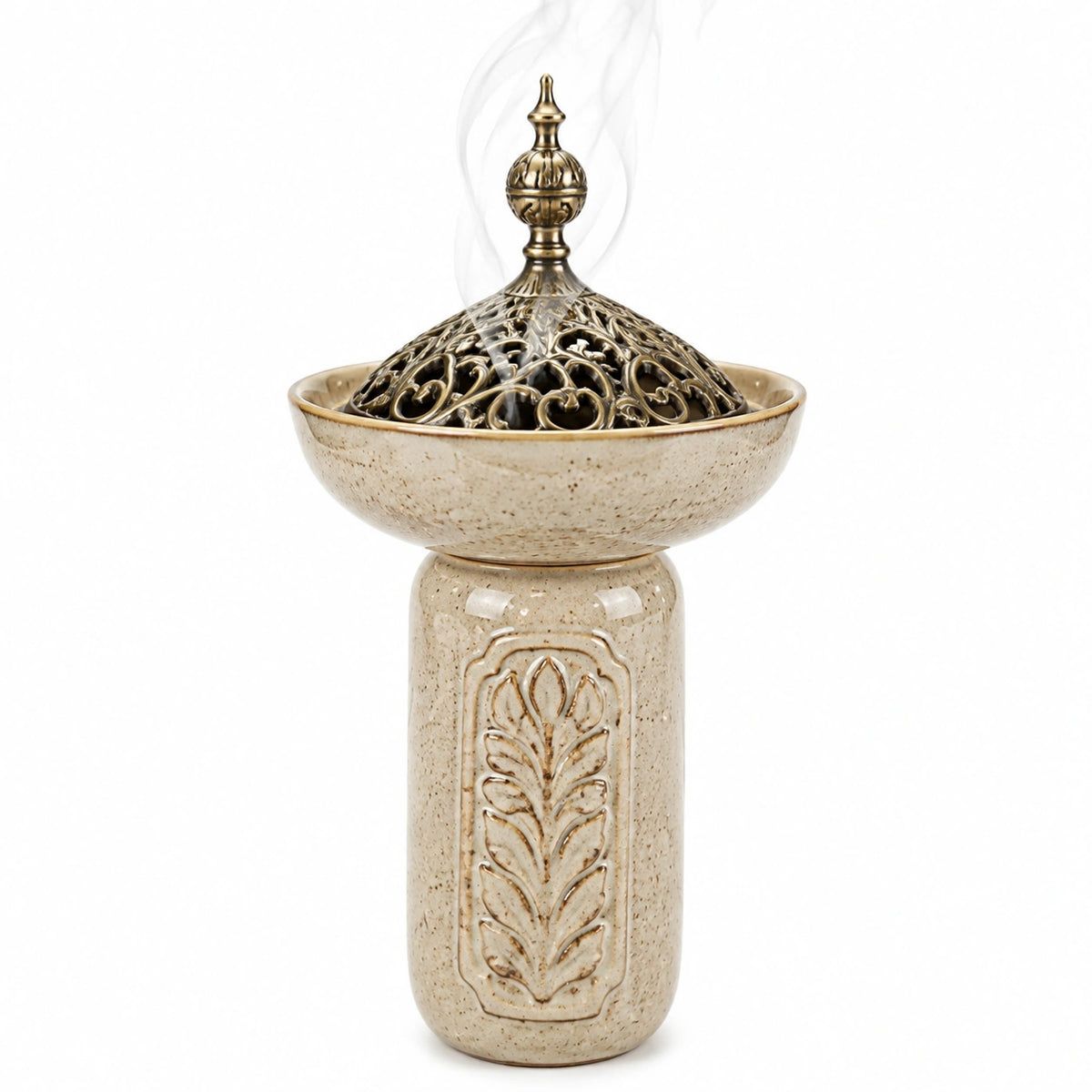 Bruciatore di incenso 12 x 12 x 25 cm in ceramica beige e metallo dorato traforato stile classico